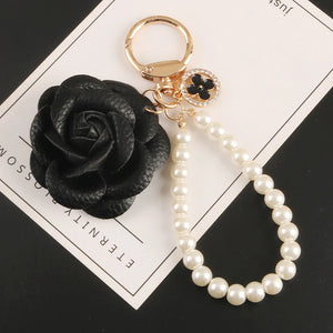 Elegant PU Leather Rose Camellia Flowers Pearls Chain Keychain Women