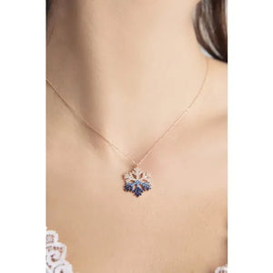 Snowflake Pendant Silver Necklace