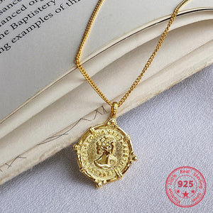 Elizabeth Pendant Choker Necklace Women Jewelry