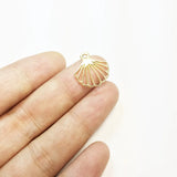 20pcs Tiny Flat Shell Charms Pendant 2 Colors
