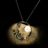 Ethnic Style Pearl Golden Leaf Pendant Necklace Two-tone Jewelry