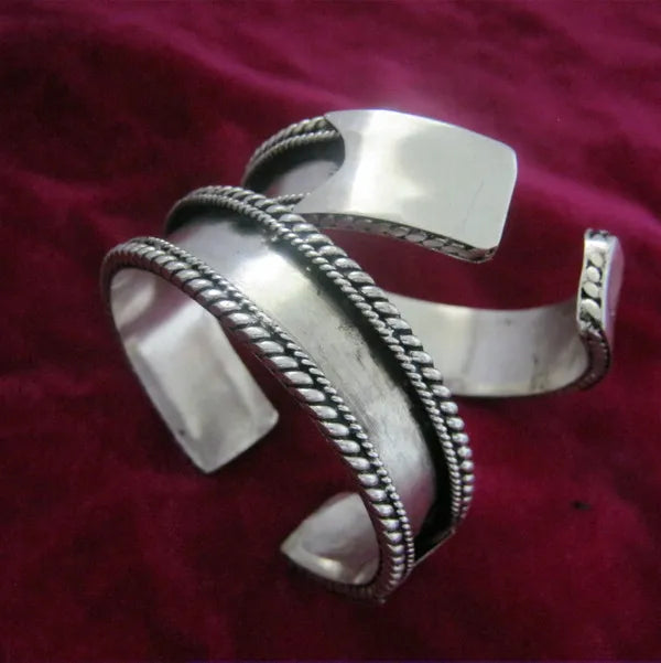 Ethnic Miao Xiang Dongzhai Miaoyin diy bracelets Old embroidered bracelets