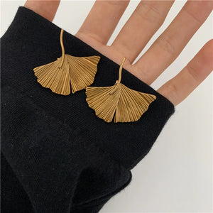 Vintage Europe America Jewelry Leaf Fan-shaped Earrings