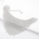 Europe Exaggerated Short Claw Choker Necklace for Women