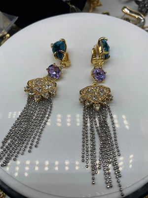 European American Ghosts Stone Tassel Long Ear Clip