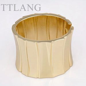 European Exaggeration Alloy Bangle