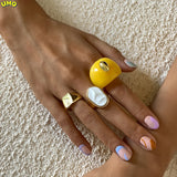 European Style Metal Stone Ring Creative Oval Acrylic Rose Ring