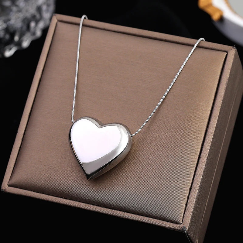 Hip Hop Metal Peach Heart Necklace for Women