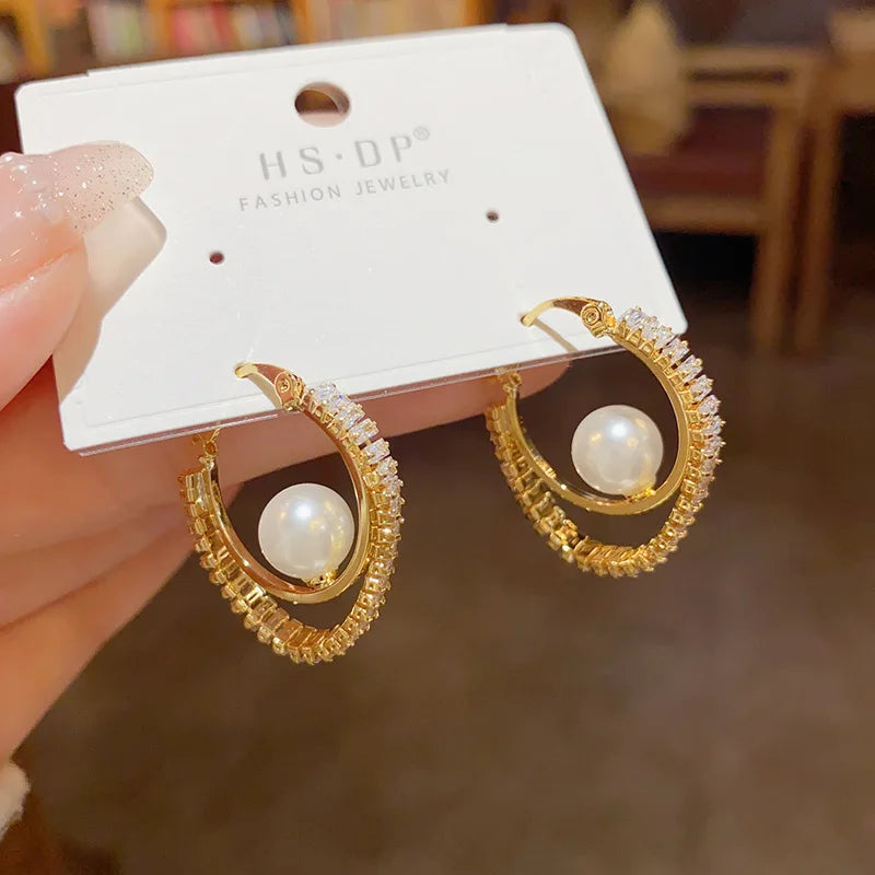 Fashionable Pearl U-shaped Earrings High-end Style