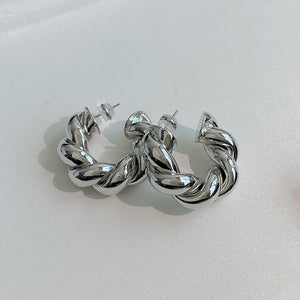 Metal Retro Twist Braided Circle Earrings French Ancient Ear Studs