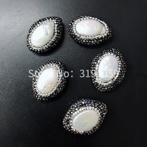Retro Mosaic Natural Oval Pearl Earrings