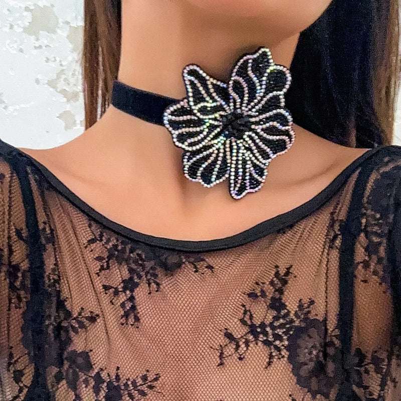 Exaggerated Goth Big Rose Flower Short Choker Necklace Petal Clavicle Chain