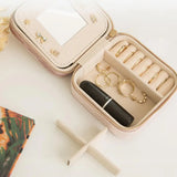 Lightweight Jewelry Organizer Box Conveniently Stores Jewelry