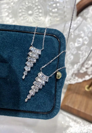 Zircon Pendant Necklace Irregular Collarbone Chain