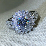 Zircon Inlaid Silver Wedding Party Ring for Women