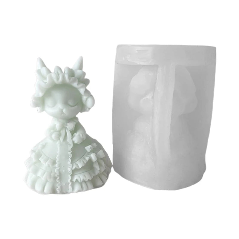 F19D Rabbit Knapsack Soap Dripping Plaster Mold DIY Decoration