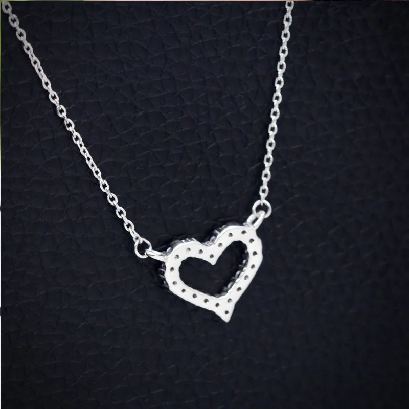 S925 Silver Love Heart Necklace Female Pendant Short Clavicle Chain