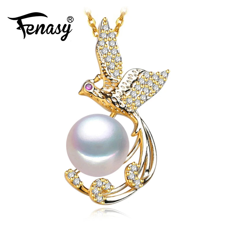 Women's Natural Pearl Necklace with Personalized Bird Pendant