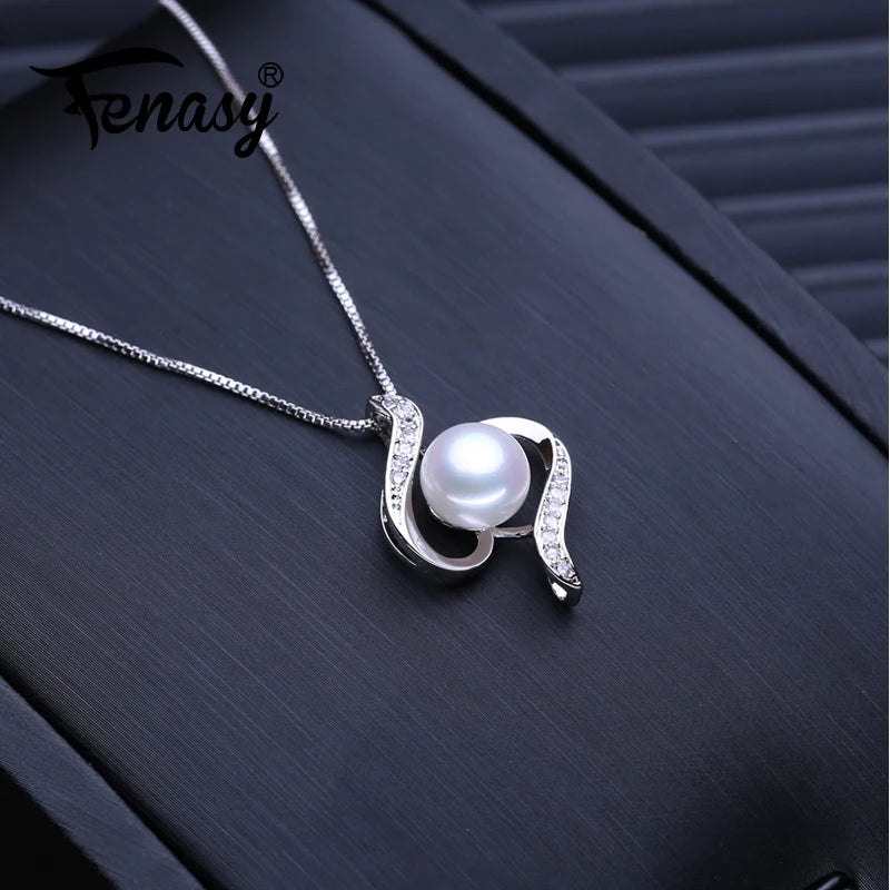 925 Silver Geometric Pendant Pearl Necklace for Women