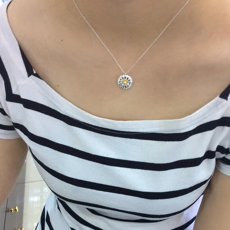 925 Silver Chrysanthemum Pendant Vintage Necklace Flower Women