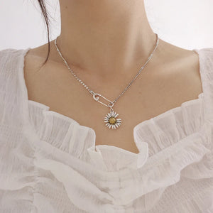 Silver Vintage Sweater Necklace with Daisy Pendant