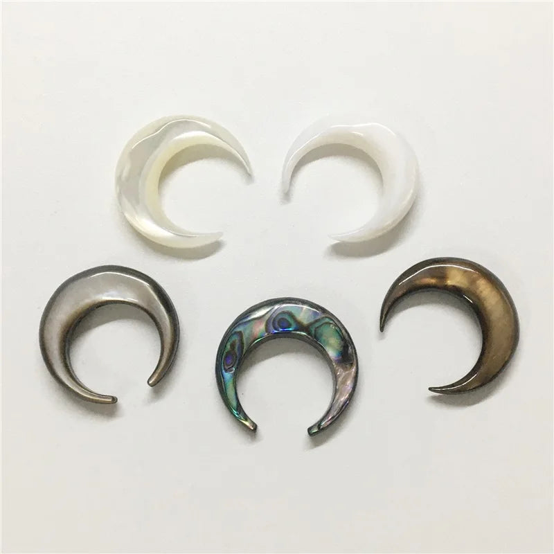 Mother of Pearl Crescent Pendant Shell Beads 20mm 5pcs
