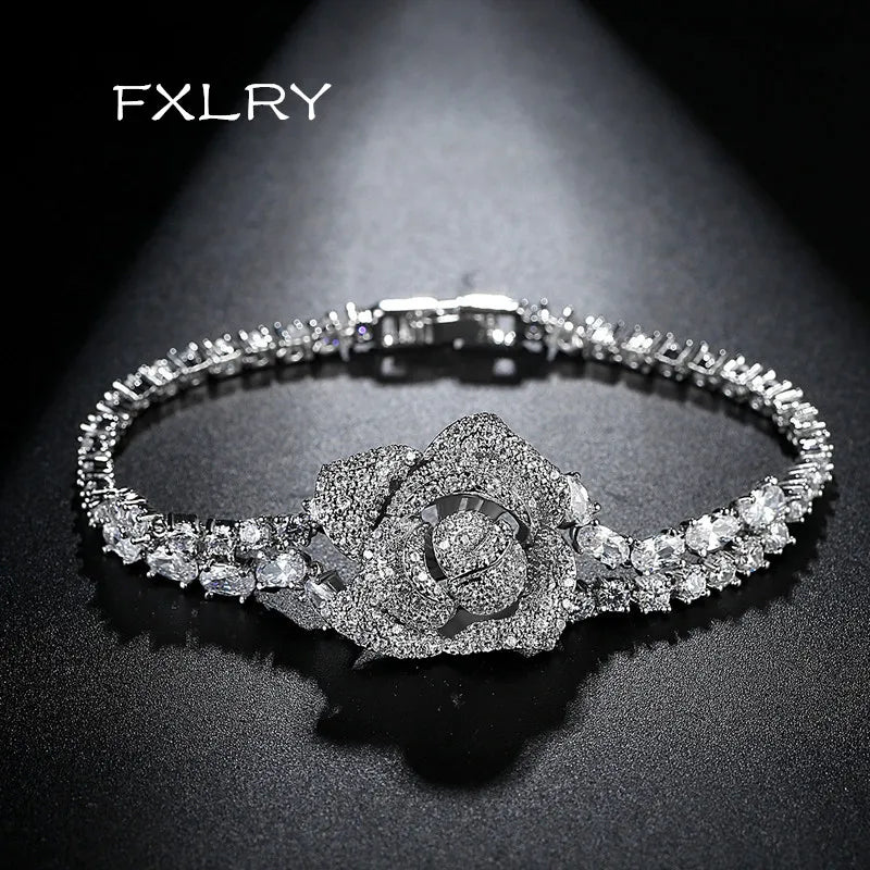 Romantic CZ Geometric Flowers Shape Bracelet for Women
