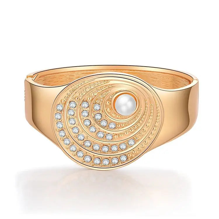 Fan Shape Alloy Pearl Bracelet for Women Jewelry