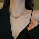 Asymmetrical Personality CZ Necklace for Lady Shine Rhinestone Zircon