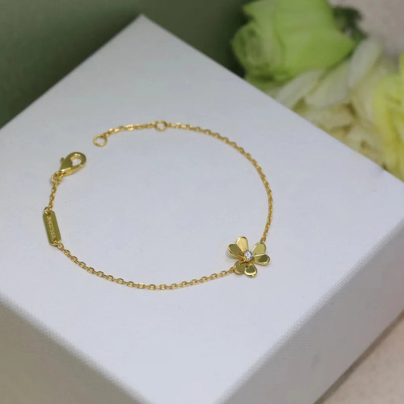 Europe Lucky Grass Bracelet Women's S925 Sterling Silver Jewelry
