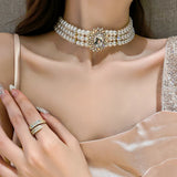 Exaggerated Retro Rhinestone Choker Necklace
