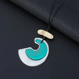 Vintage Resin Moon Pendant Collar Necklace for Women