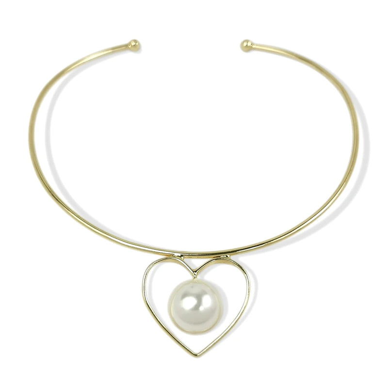 Metal Heart Torques Necklaces with Big Pearl Choker