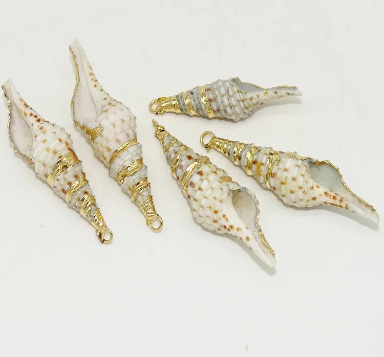 Cowrie Shell Pendant Necklace for Women, Natural Shell-Wrapped Pendant
