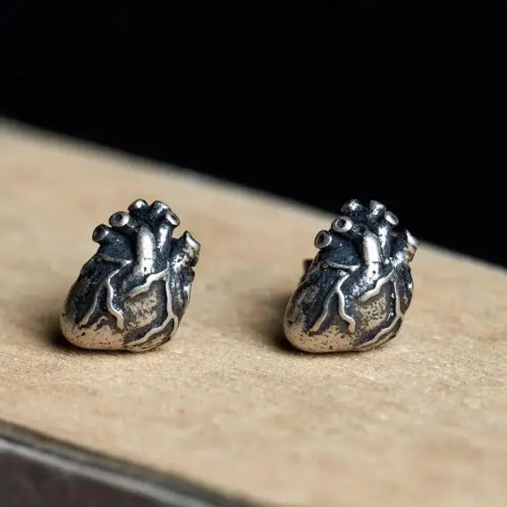 925 Silver Human Heart Stud Earrings Retro Punk Style Prevent Allergy Jewelry