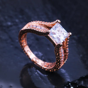 Rose Wedding Finger Ring With Clear Square Crystal Stone Geometric