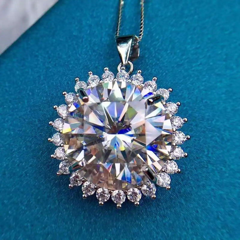Moissan Diamond Pendant Necklace 13 Carats Women's Matching Accessories