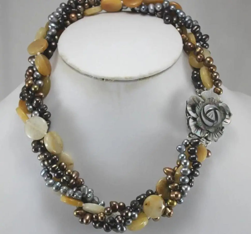 Elegant Natural Pearl Necklace with Floral Accessories