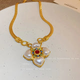 Vintage Flower Pearl Necklace Retro Clavicle Chain Antique Tempt Necklace