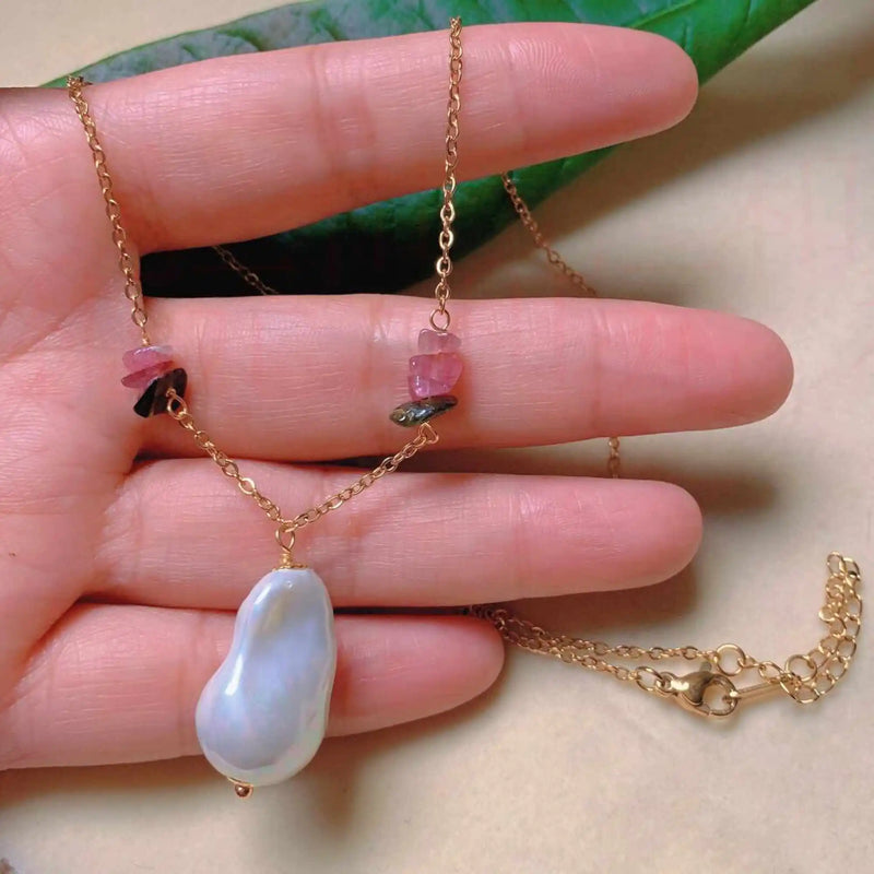 Green Pearl Square Necklace Pendant Natural Shell Pearl
