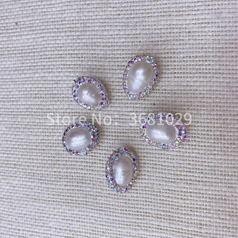 Elegant Pearl Pendant Necklace with Beaded Jewelry