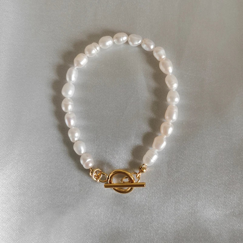 Stylish Freshwater Pearls Bracelet for Women