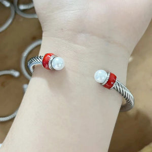 Fashionable Titanium Eternal Love Charm Women's Red Bracelet