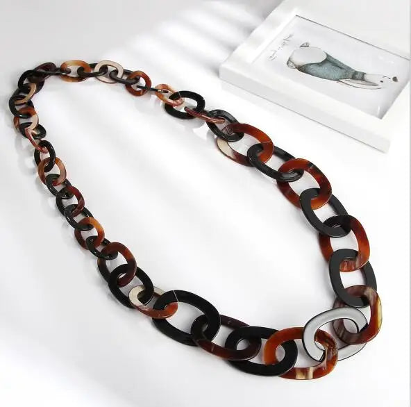 FishSheep Geometric Resin Chain Pendant Necklace