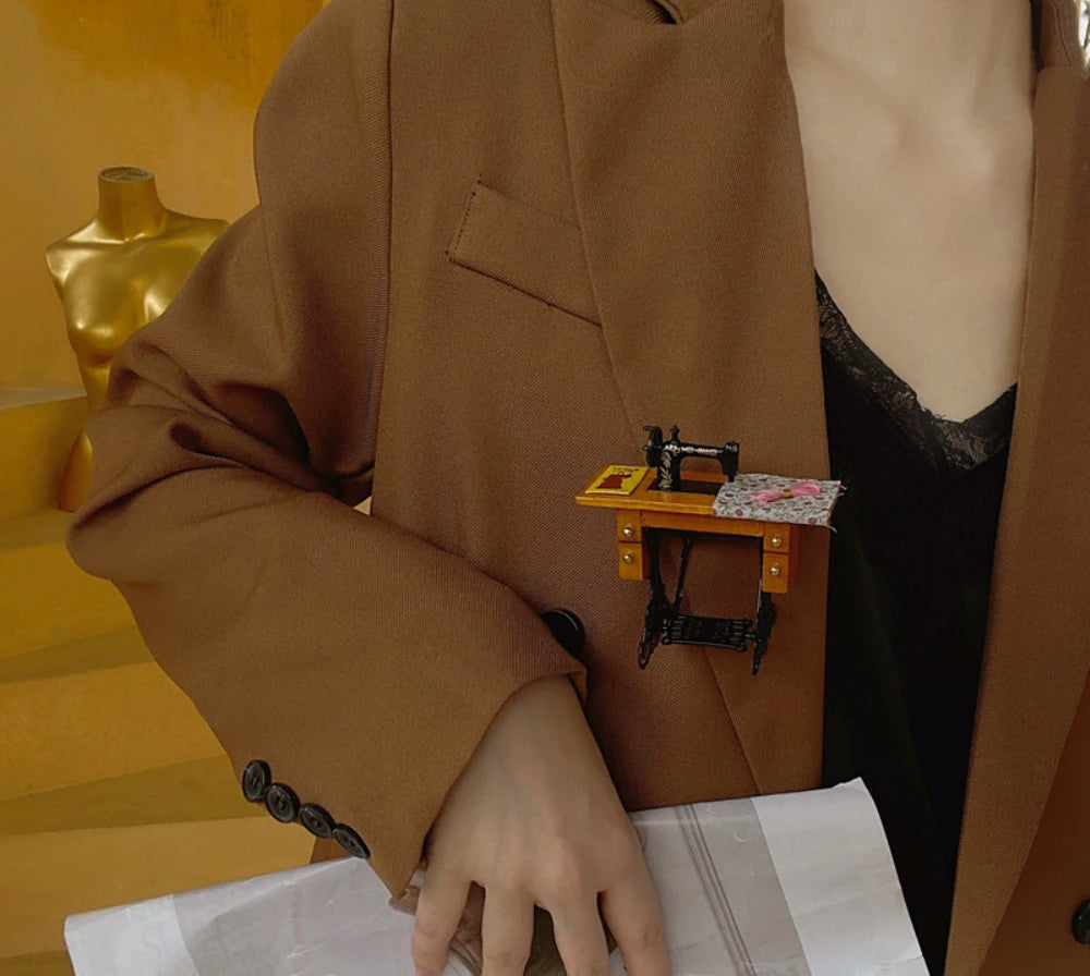 Vintage Mini Sewing Machine Brooches For Women