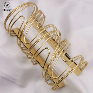 Exaggerated Punk Snake Bracelet for Women Gothic Christmas Bangle