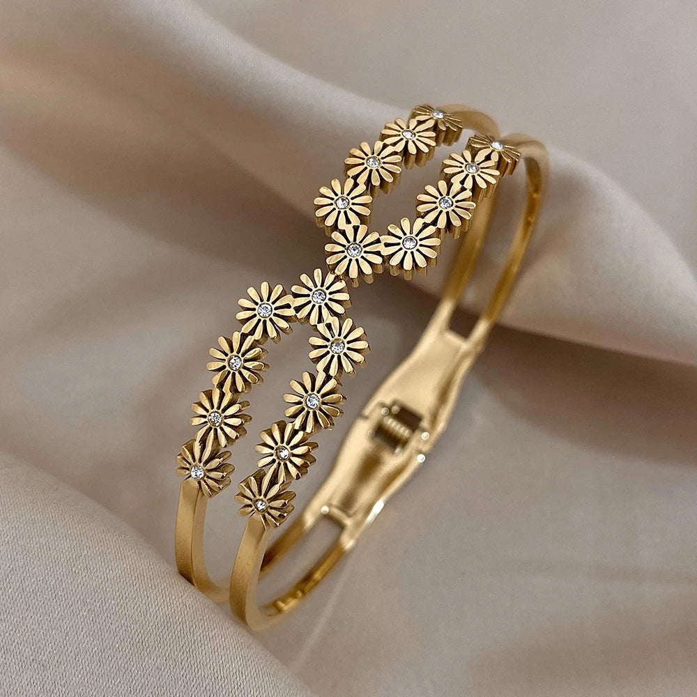 Vintage Daisy Charm Steel Bangles Bracelets for Women