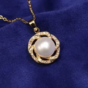 Flower Pearl Pendant 18k Gold-Plated Necklace