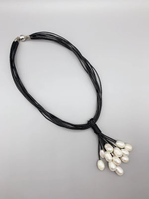 Leather Pearl Pendant Choker Necklace for Women