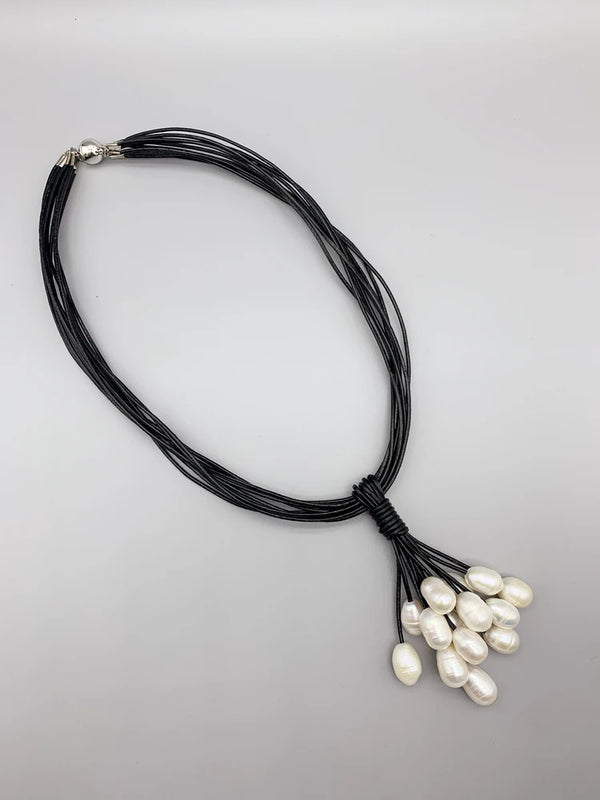 Leather Pearl Pendant Choker Necklace for Women